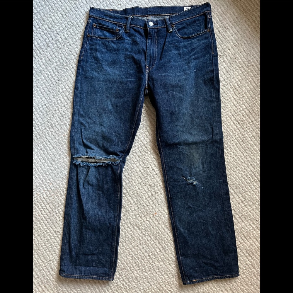 Levi’s 541 distressed jeans size 36x30